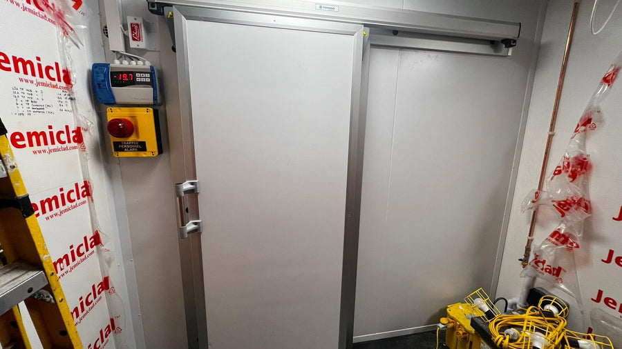Commercial fridge temperature: what UK food rules require for chillers, cold rooms and freezers