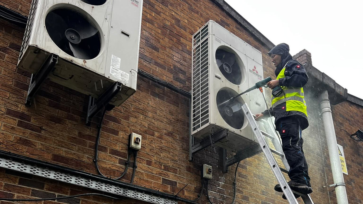 Planned maintenance for a cash & carry store, Charlton